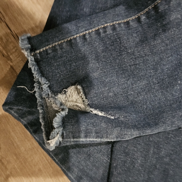 Sophia Vergara jeans like new. Size 12.  (6) - Picture 4 of 5